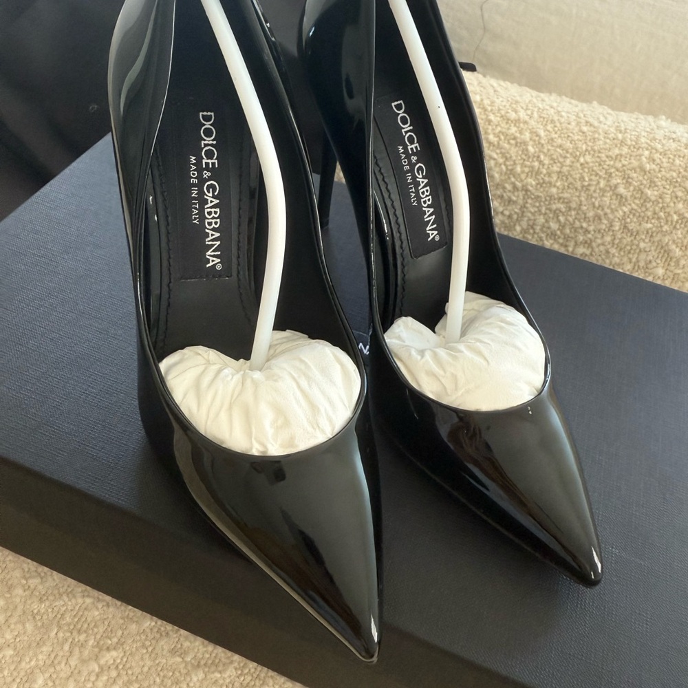 Dolce & Gabbana Glossy Black Heels
